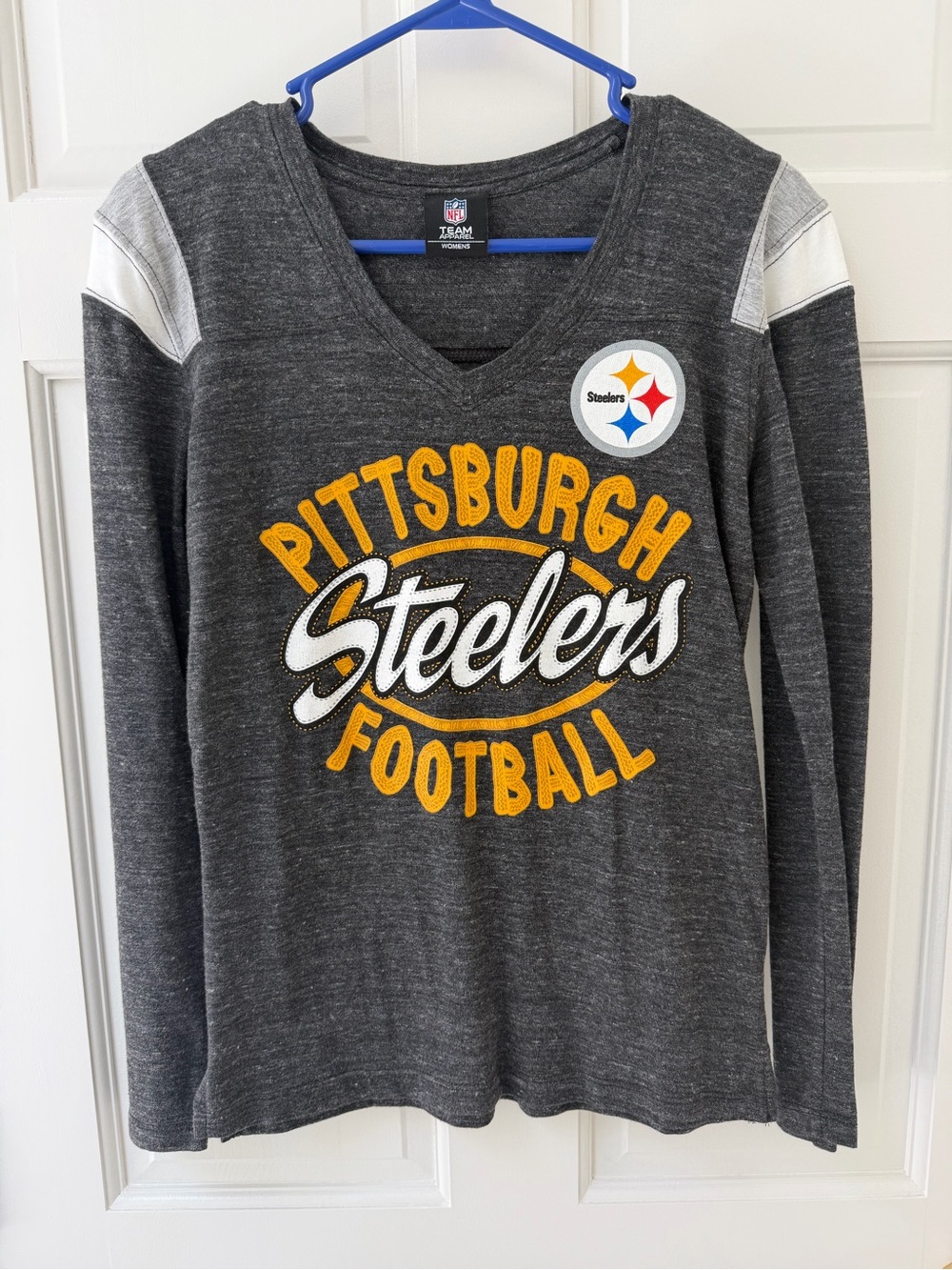 Pittsburgh Steelers Womens Long Sleeve V-Neck Football Tee